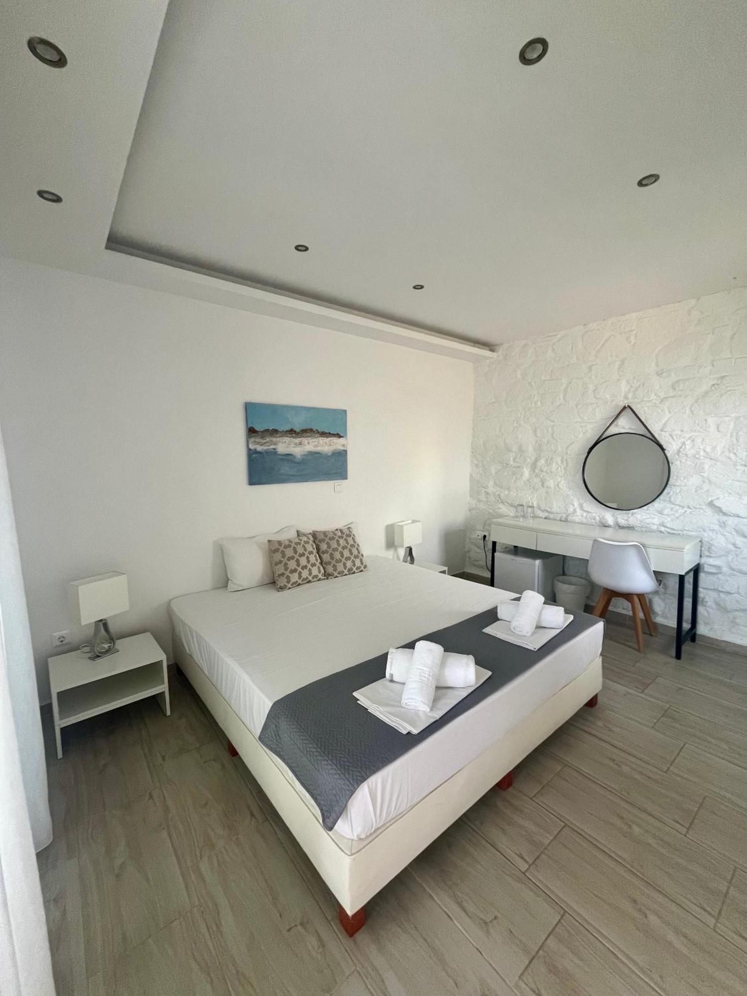 The Beach House - Apartments & Studios (Adults Only) Afytos Exterior photo