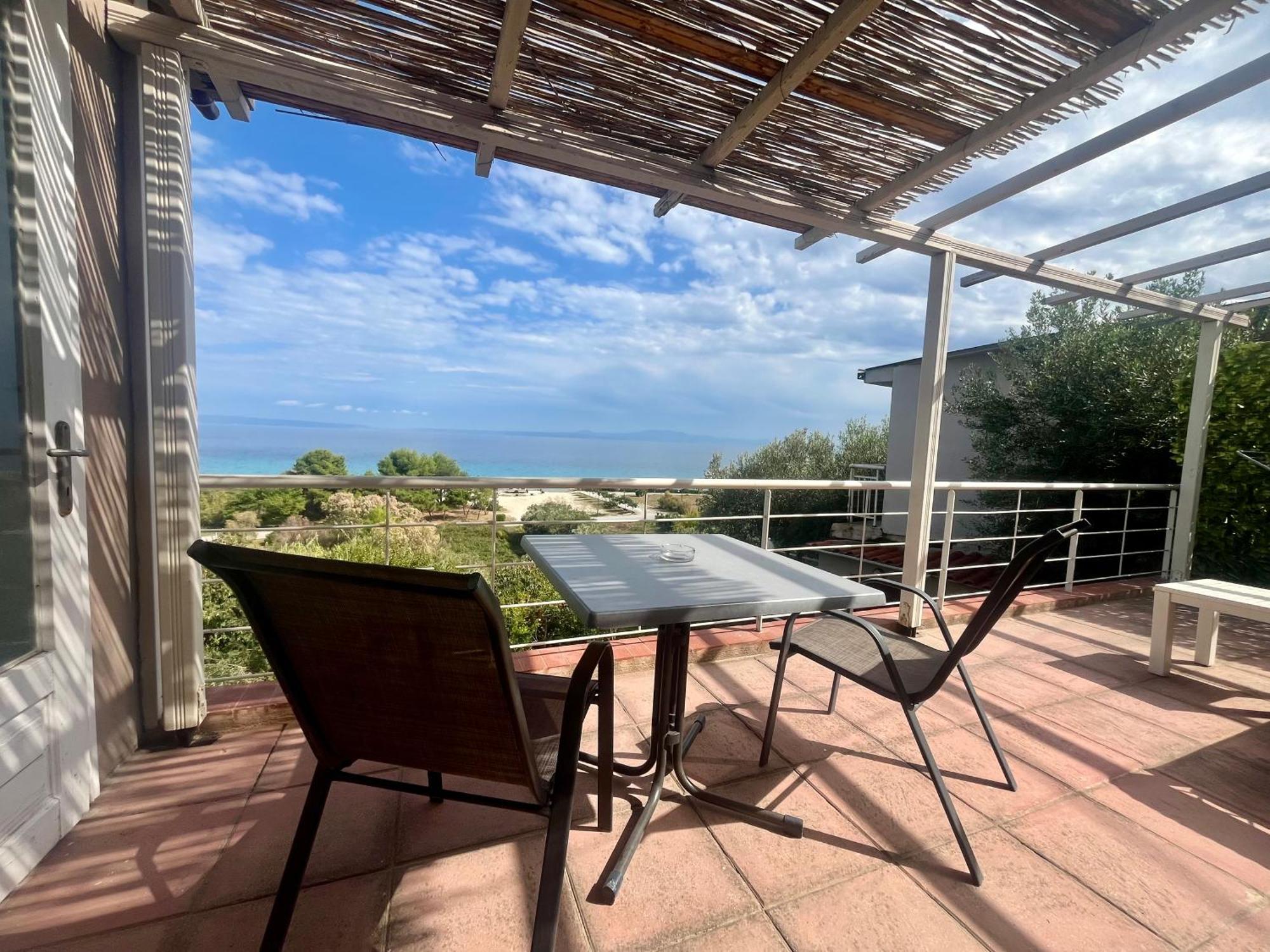 The Beach House - Apartments & Studios (Adults Only) Afytos Exterior photo