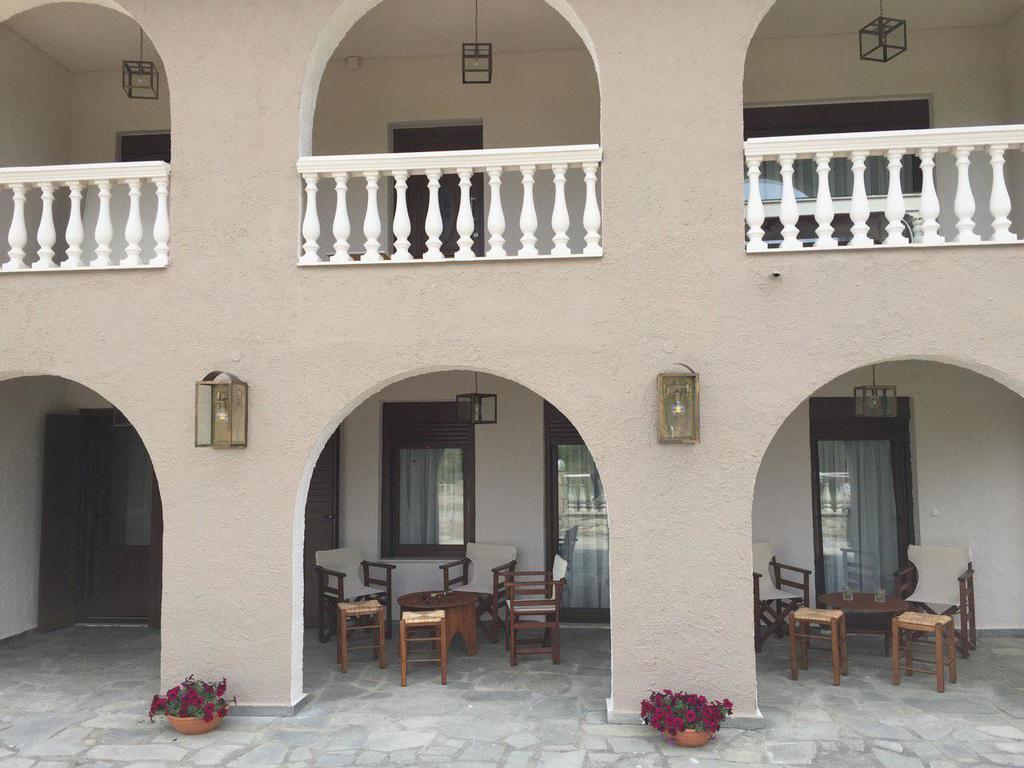 The Beach House - Apartments & Studios (Adults Only) Afytos Exterior photo