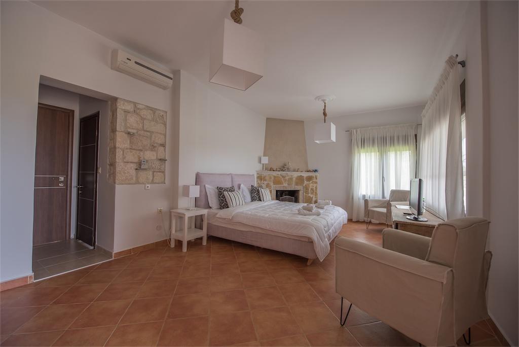The Beach House - Apartments & Studios (Adults Only) Afytos Exterior photo