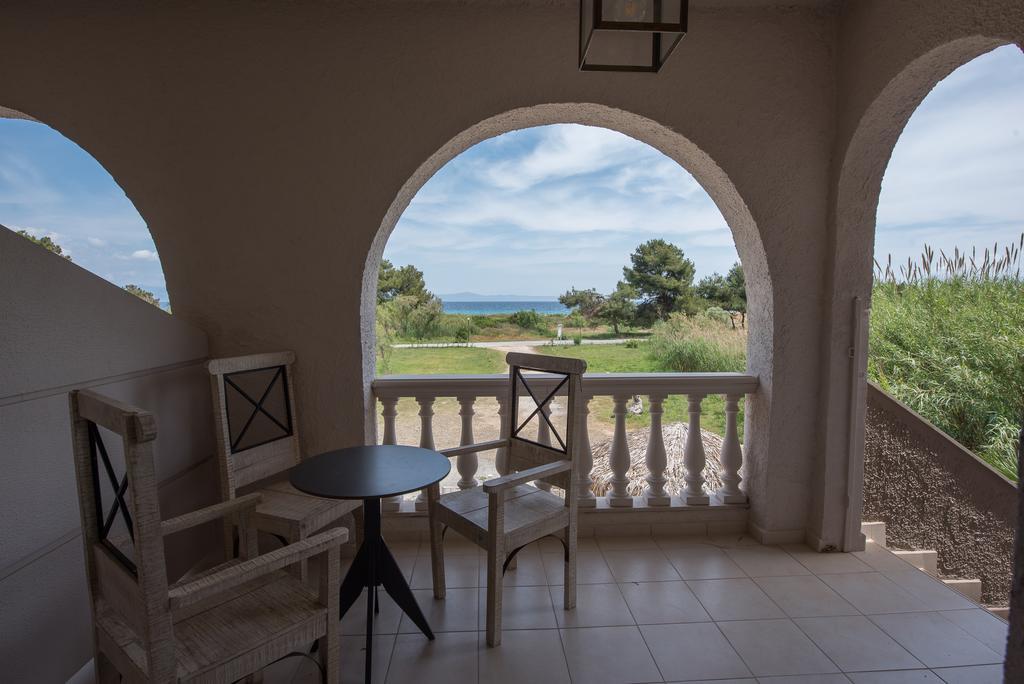 The Beach House - Apartments & Studios (Adults Only) Afytos Exterior photo